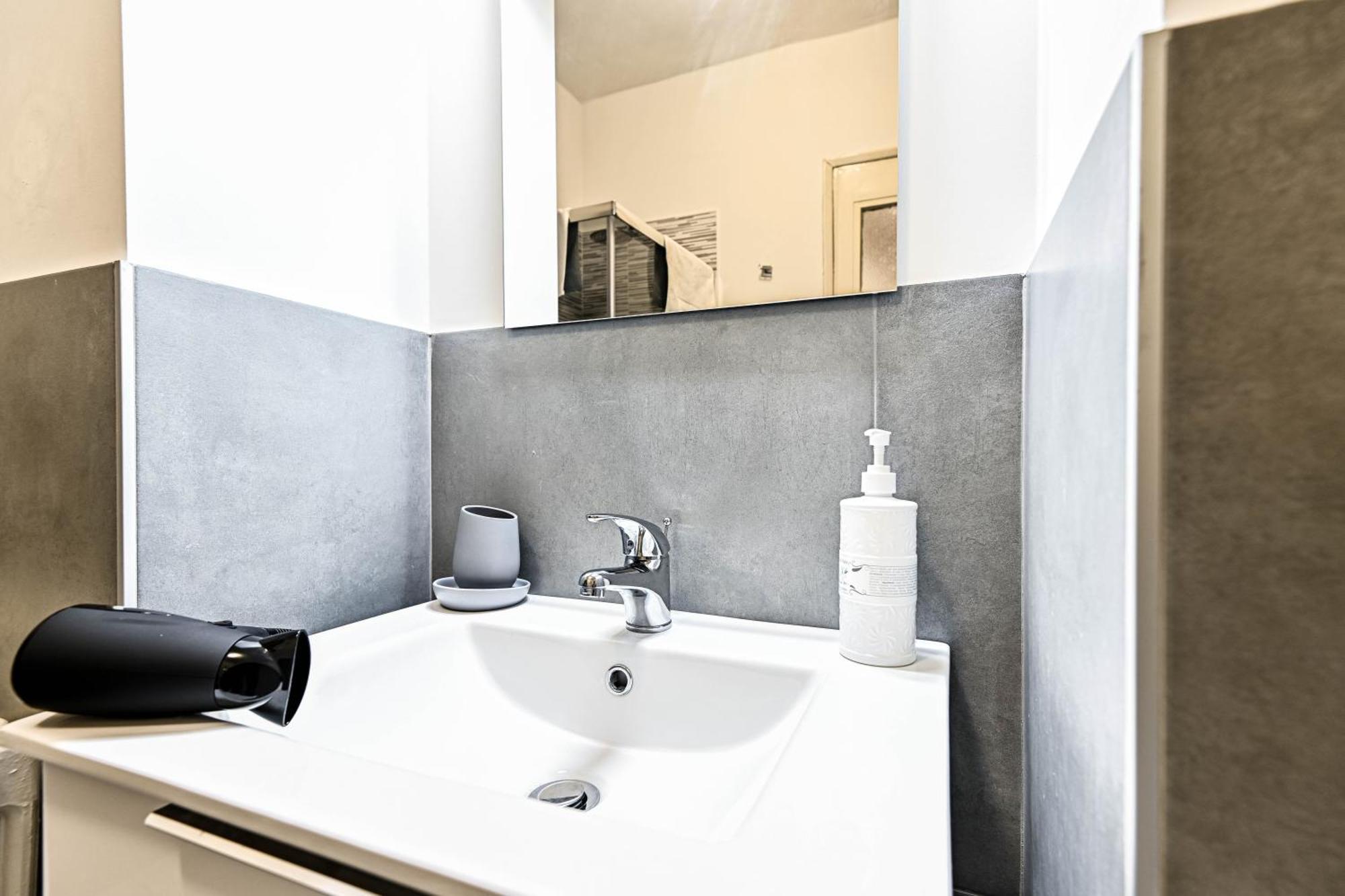 Top Living Apartments - Porta Susa Torino Eksteriør bilde